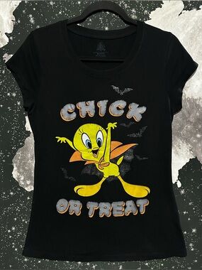 Looney Tunes Tweety Bird Chick or Treat Graphic Shirt